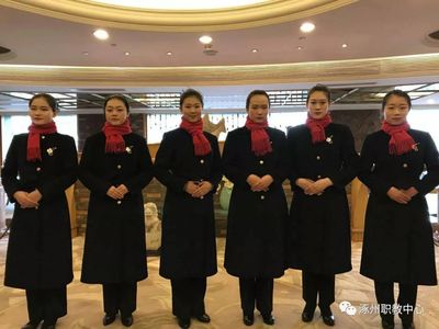 涿州职教中心11名旅游专业学生助力全国政协常务委员会会议礼仪服务